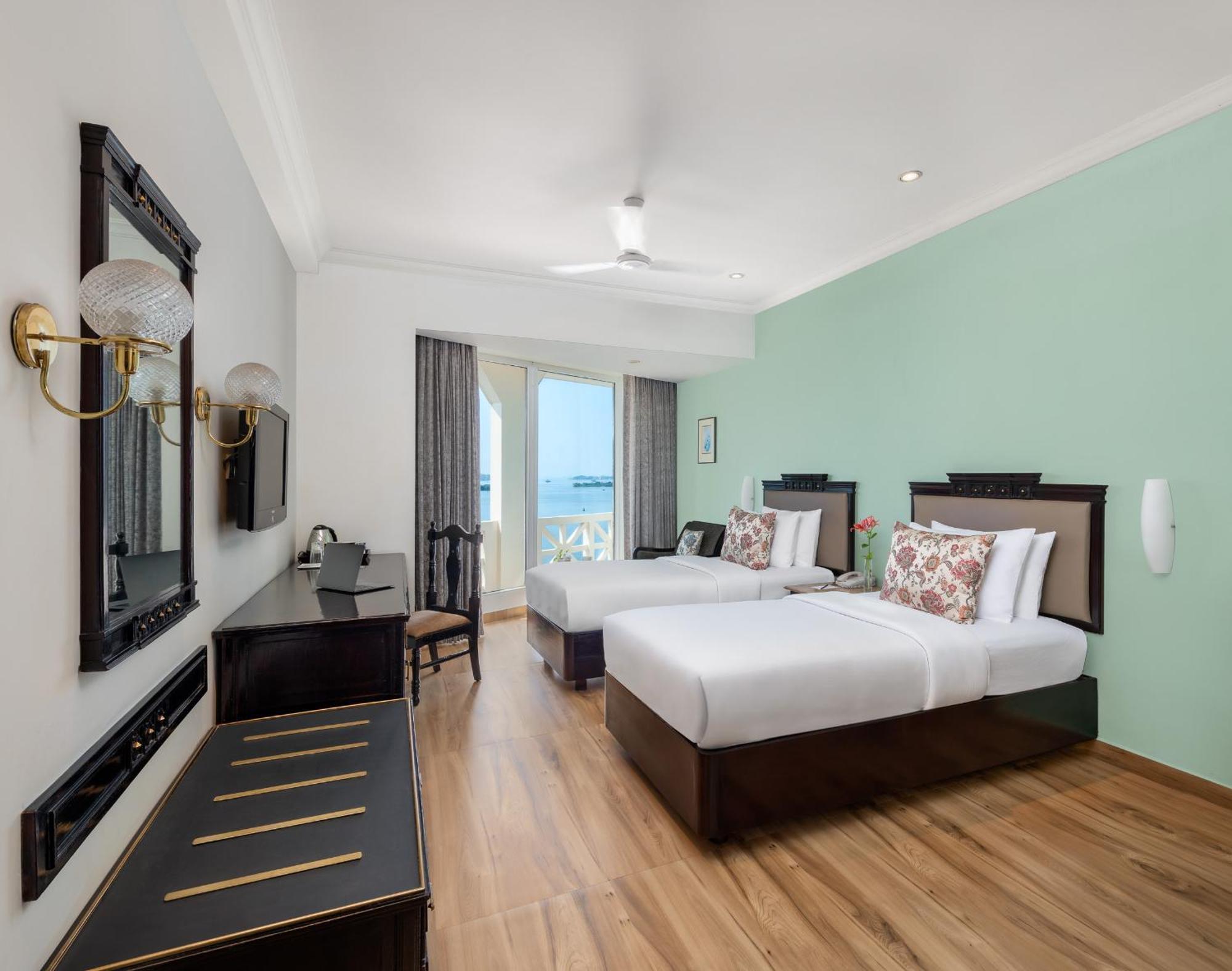 Vivanta Ernakulam, Marine Drive Kochi Екстериор снимка